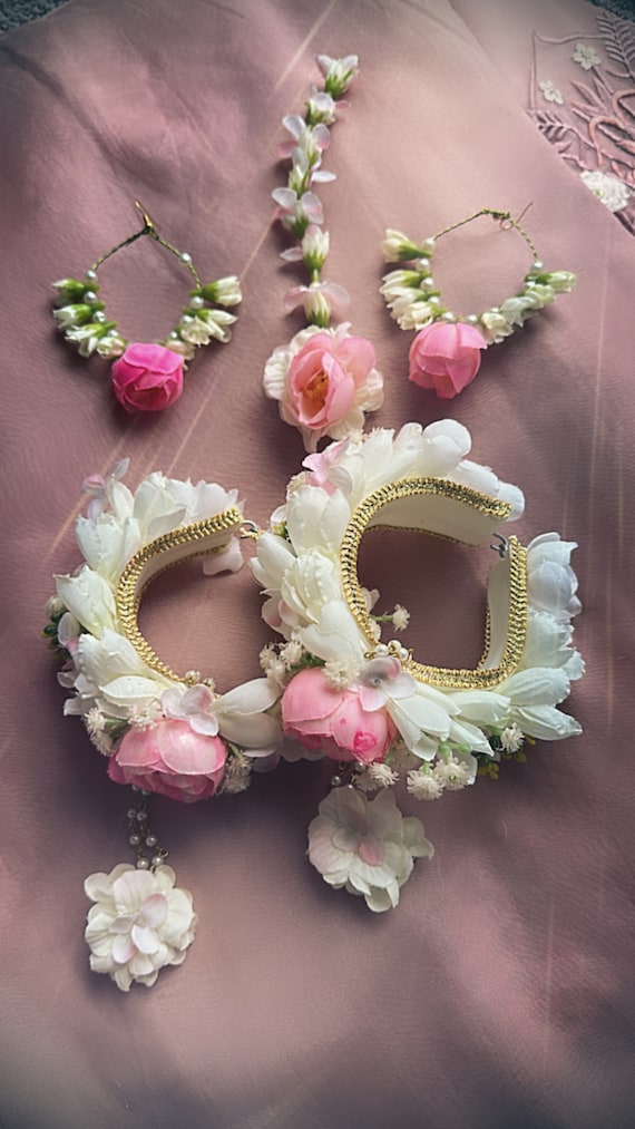 Soft Blush Pink & White Floral Jewelry Set