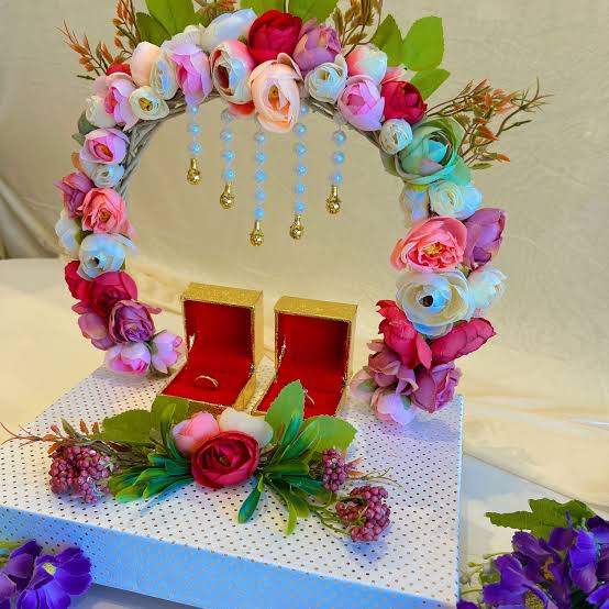 Elegant Arch Ring Platter with Twin Boxes